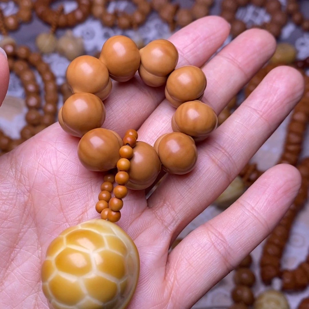 把件猴头核桃柯基屁桃龟甲