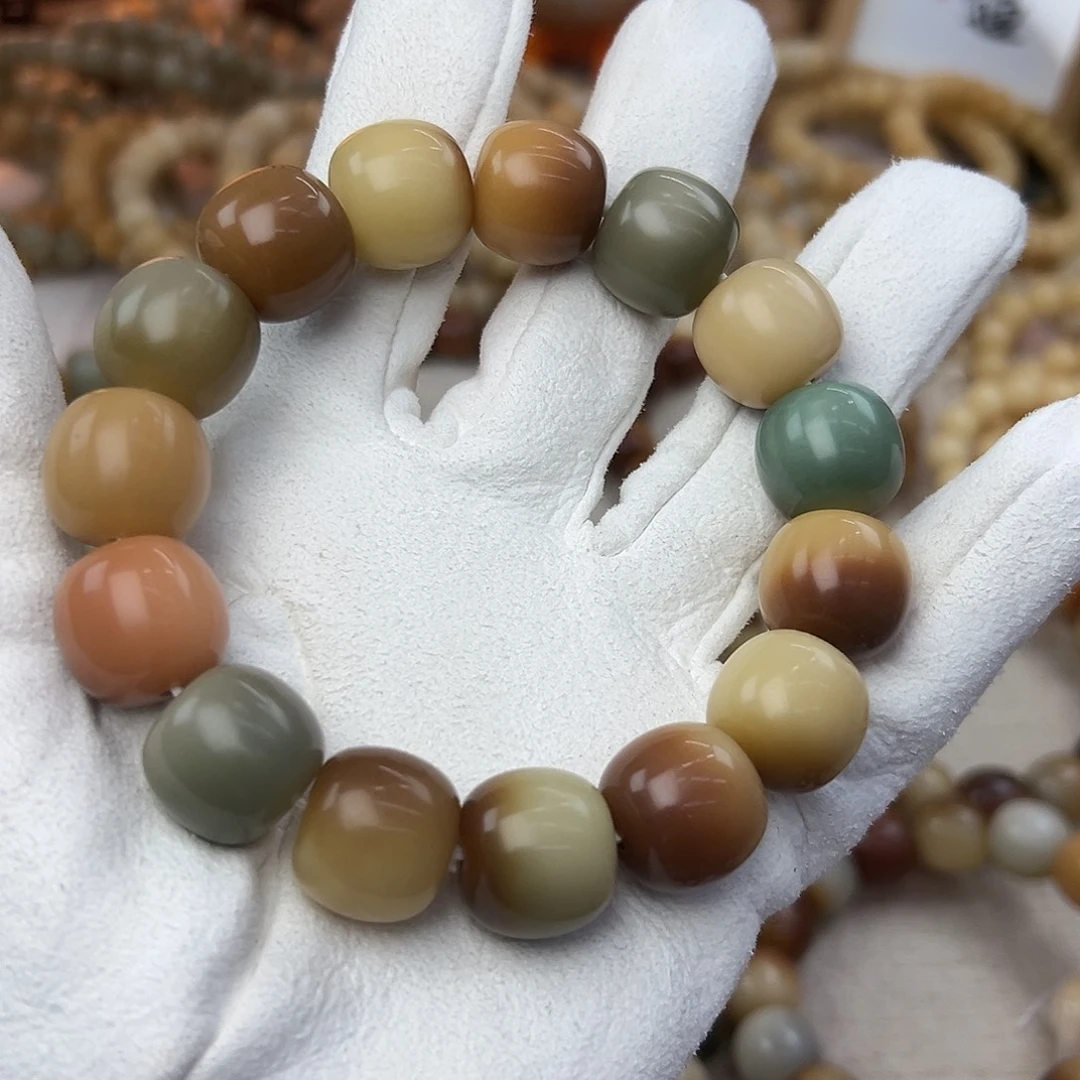 皮***”菩提根/象牙果吊坠1718微瑕敦煌792