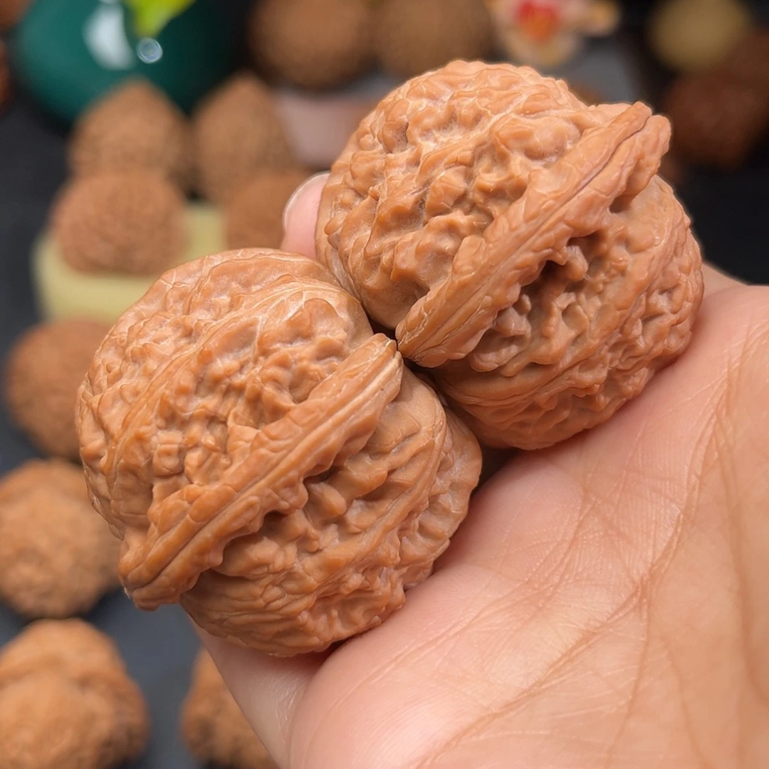 文玩核桃把件球白全品42