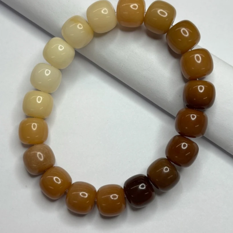 A109 菩提糖色渐变色手串11mm