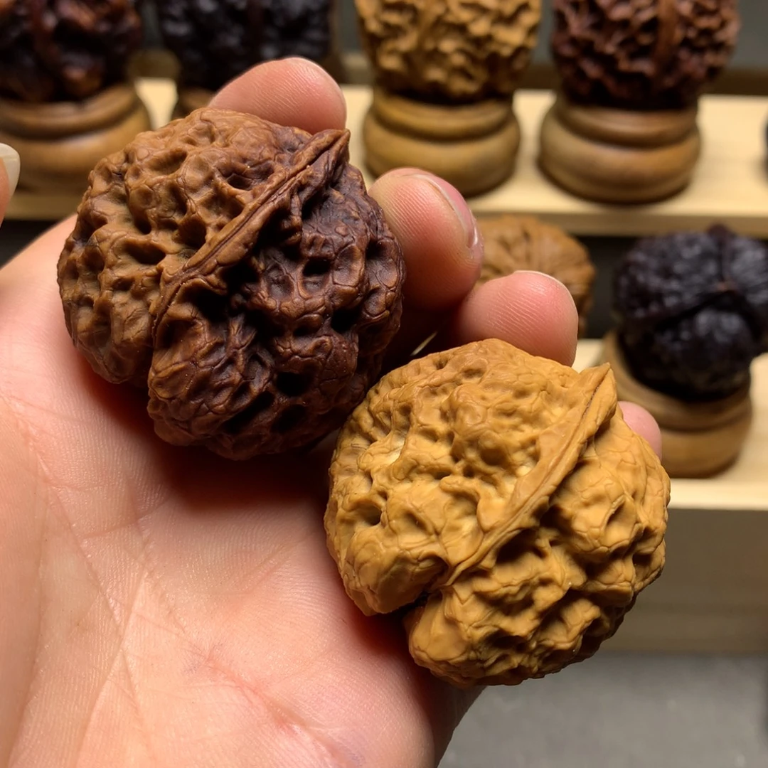 文玩核桃把件毒王42mm