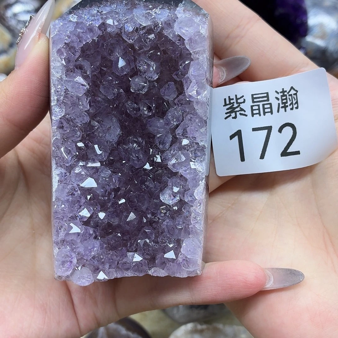 未镶嵌水晶大型摆件（非配饰）