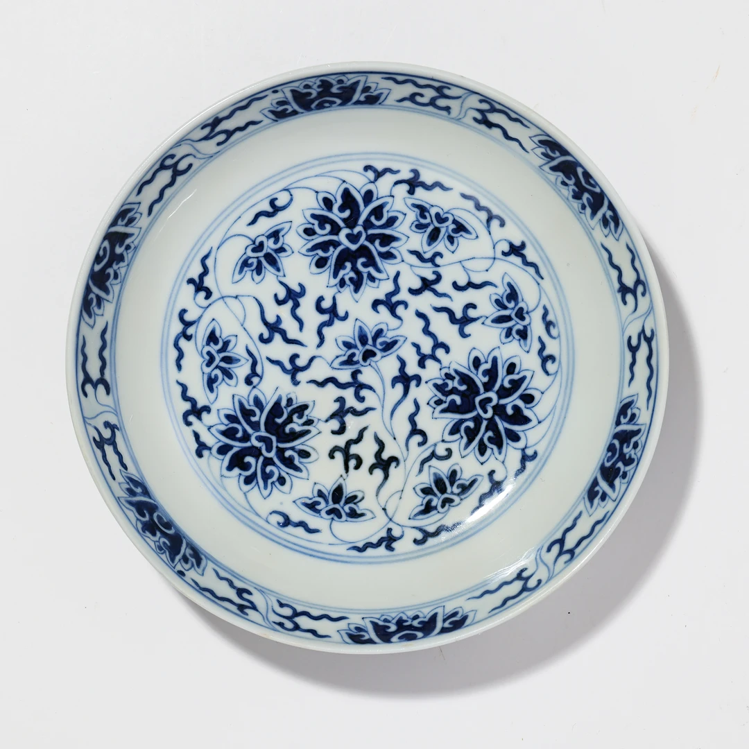 6161·青花缠枝莲纹盘【古董拍卖】