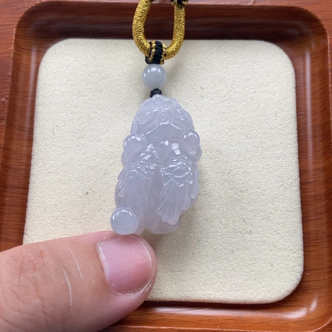 翡翠未镶嵌颈饰飞天貔貅吊坠