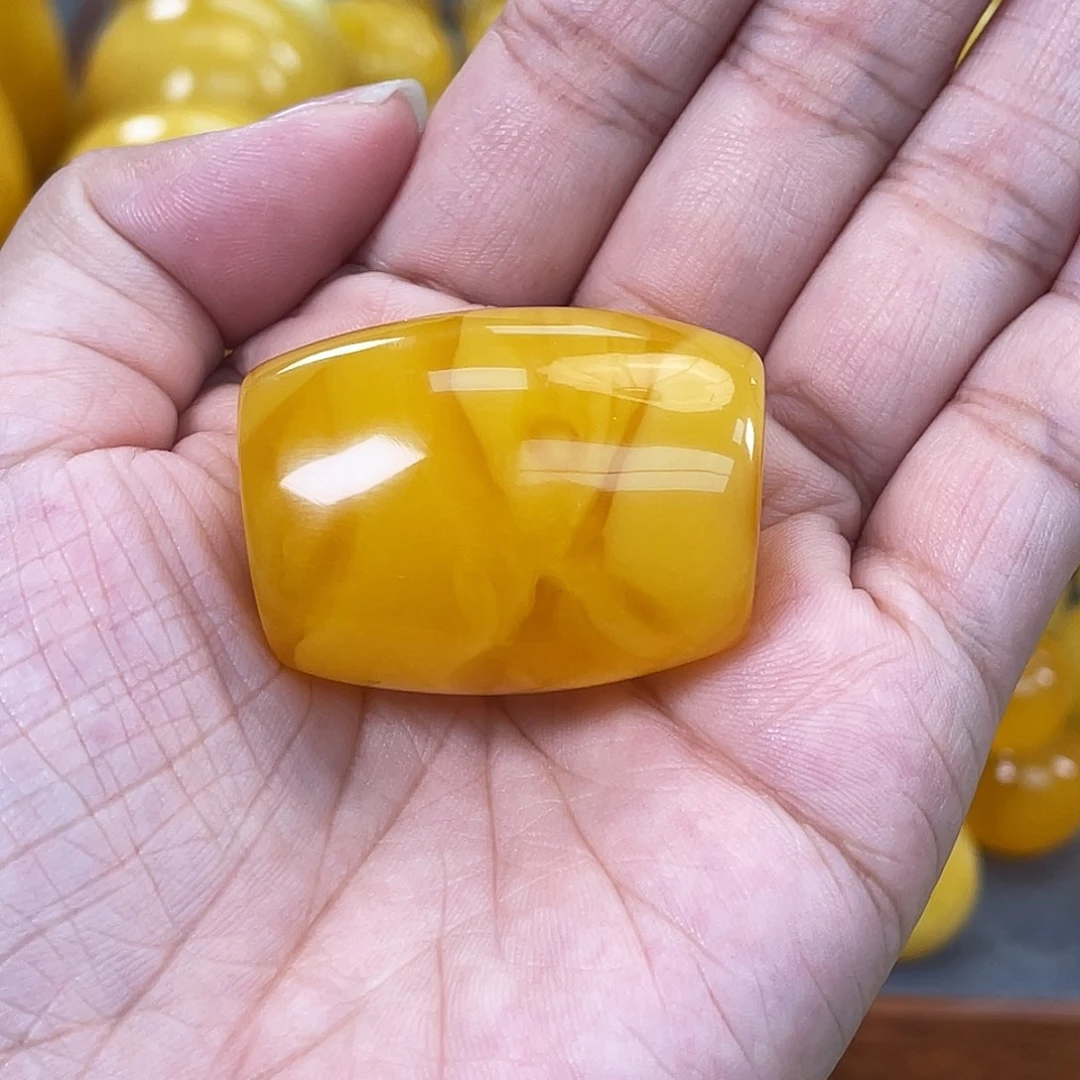 琥珀未镶嵌珠宝奇石h43