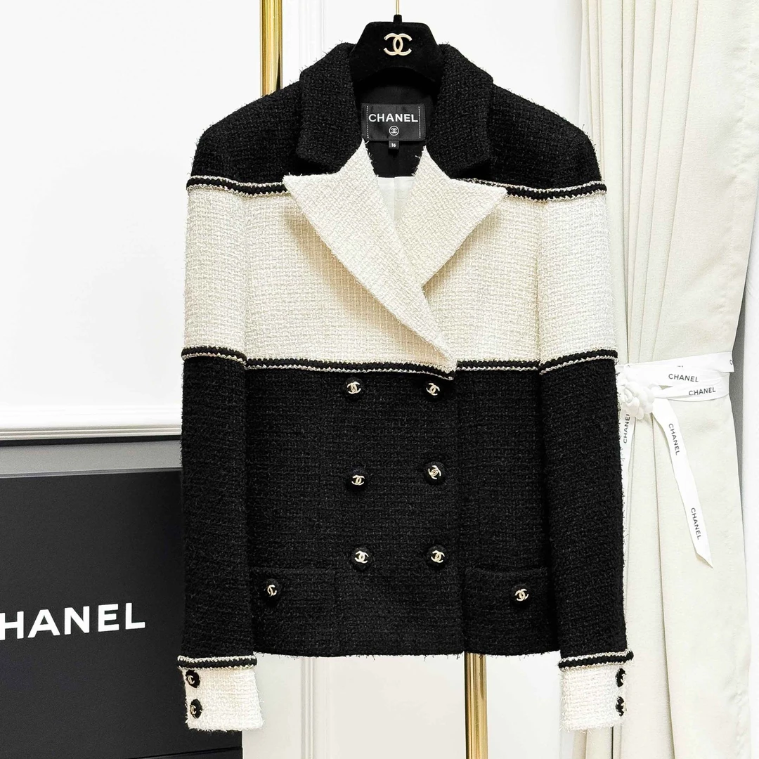 99新 Chanel/香奈儿 36码20A康鹏街系列黑白拼接双排扣外套