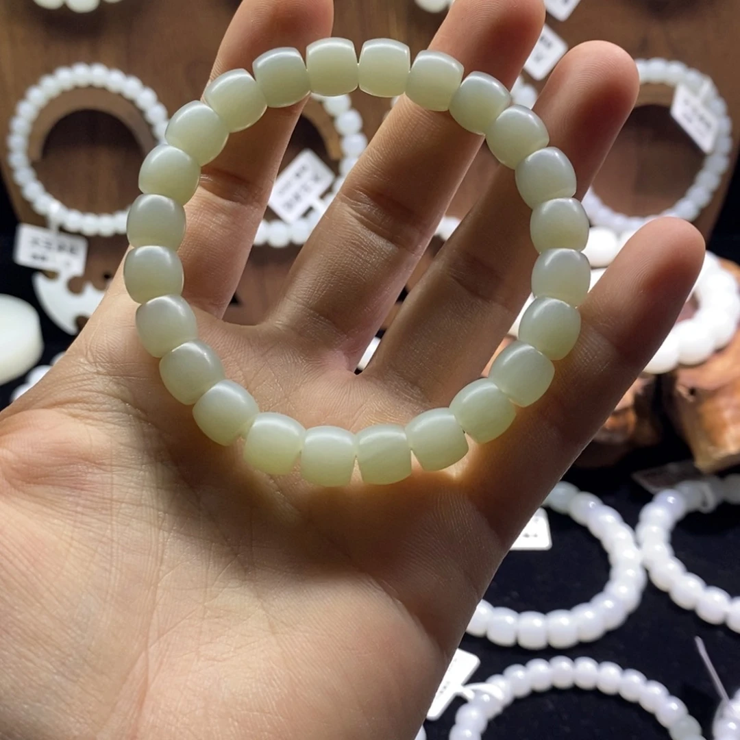 手链未镶嵌和田玉来****糖