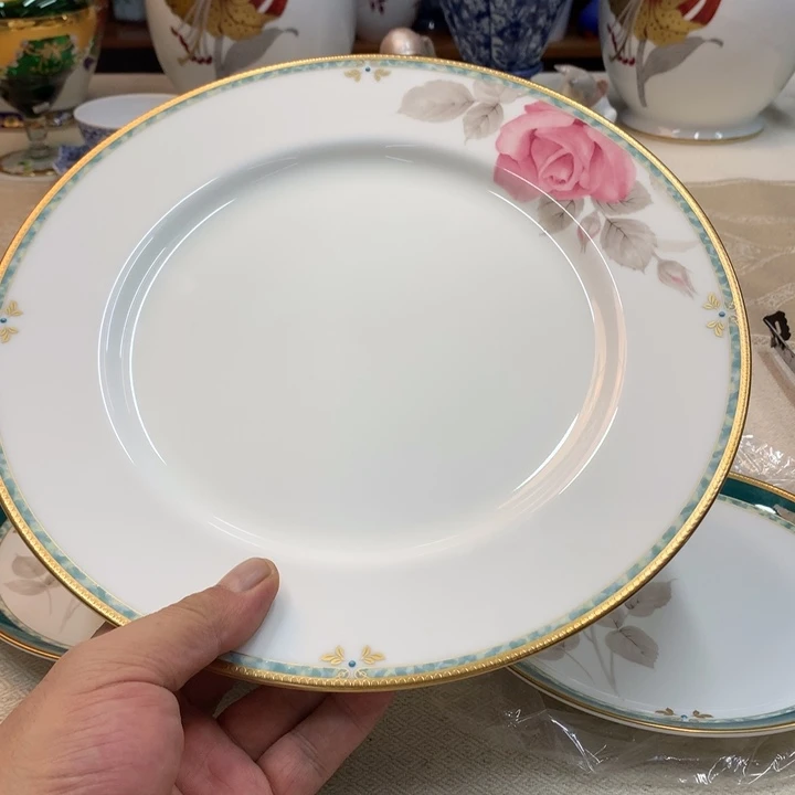 紫砂金瓷阁精品瓷器店