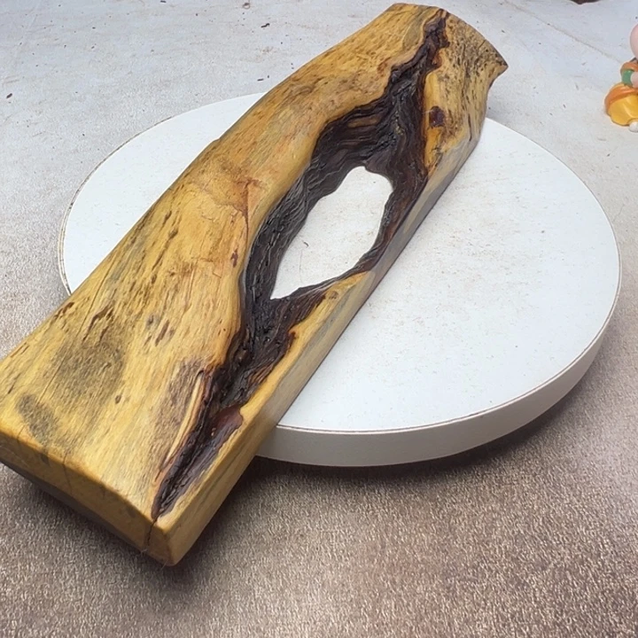 蕉***去木非洲檀香底座摆件