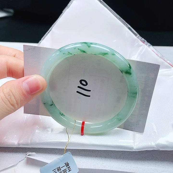 翡翠手镯（圆镯）未镶嵌缅甸天然a货手镯54+