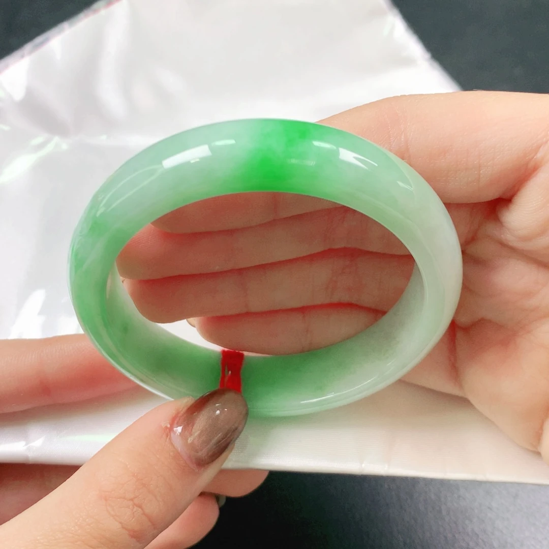 達***翡翠未镶嵌手镯54圈X881153