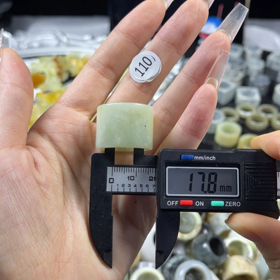 蛇纹石玉未镶嵌戒指