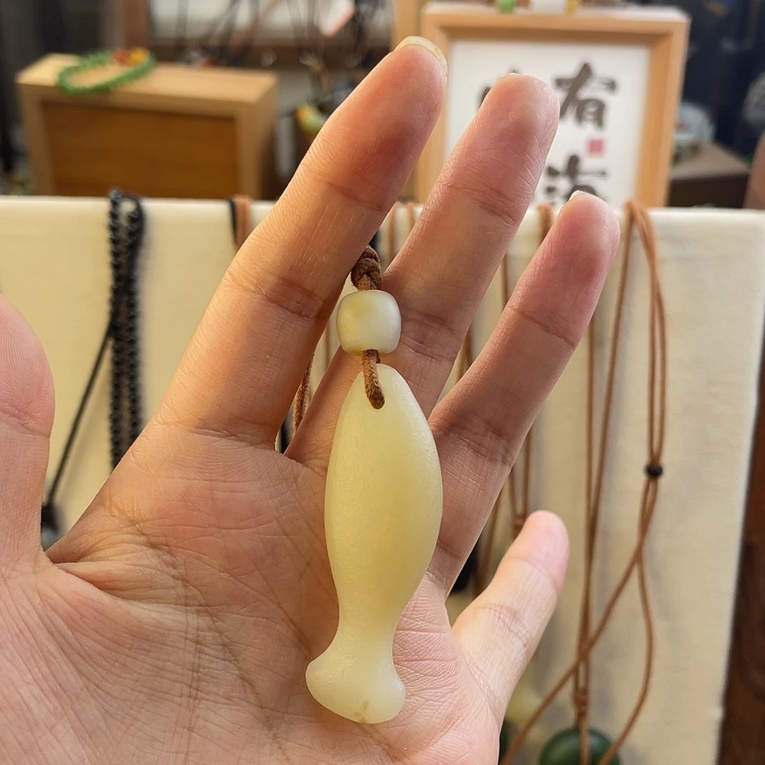 【闪购商品】手链未镶嵌和田玉我****?