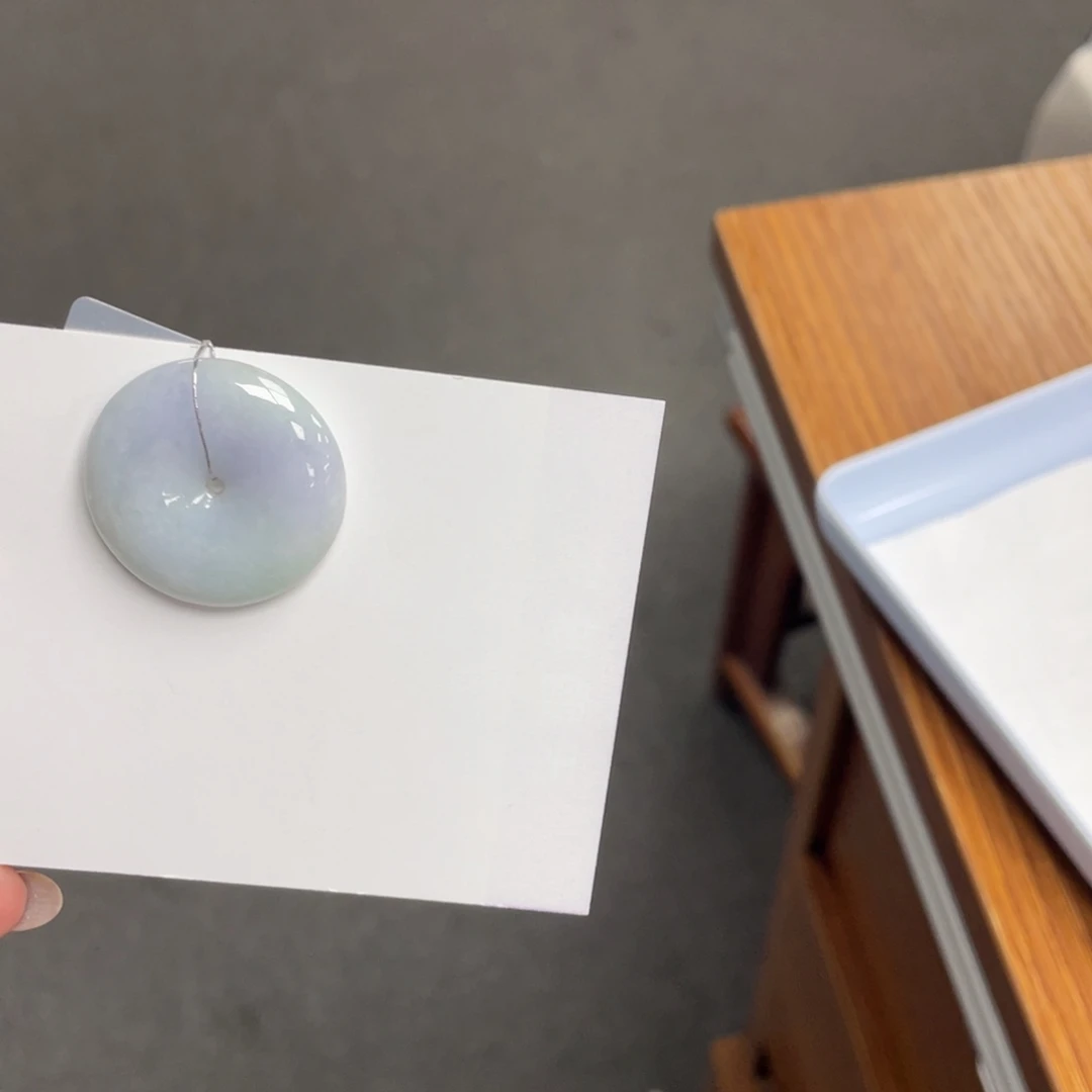 翡翠颈饰未镶嵌平安扣