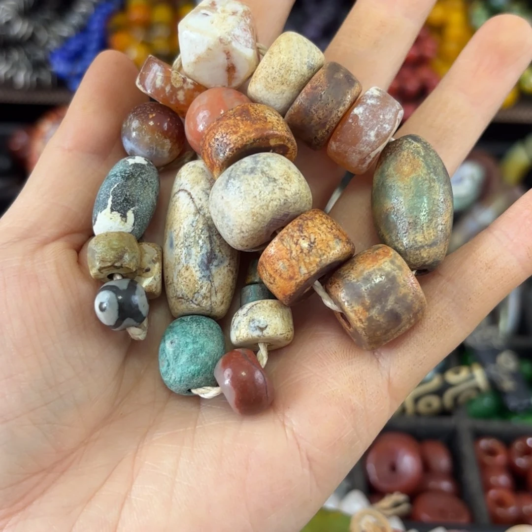 陈***雨玛瑙/玉髓颈饰未镶嵌