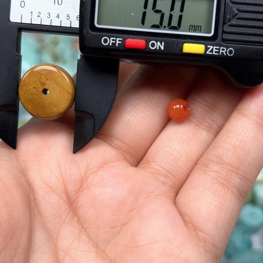未镶嵌南红玛瑙珠宝奇石
