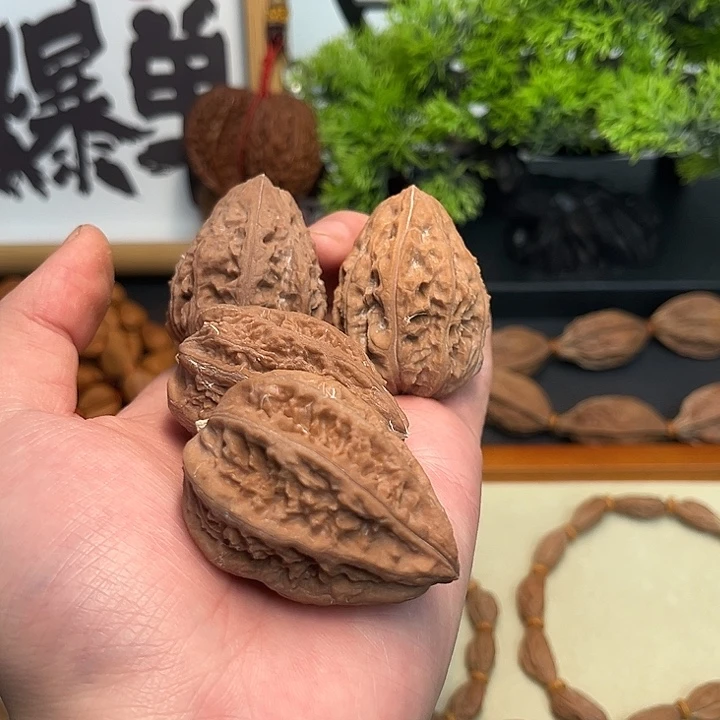 文玩核桃吊坠h**a核桃46