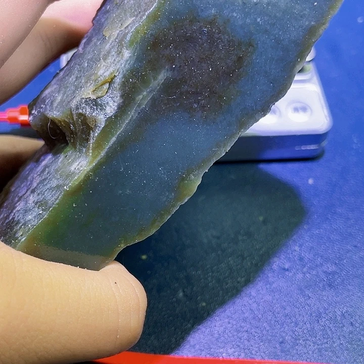 未镶嵌和田玉（糖玉）珠宝半成品
