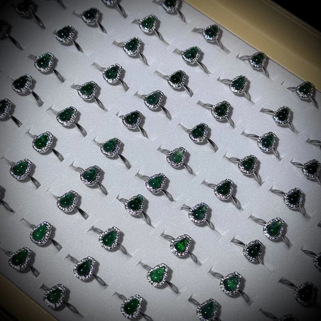 S1068【貝勒爺】甄选蓝冰翡翠葫芦戒指【多样性发一】
