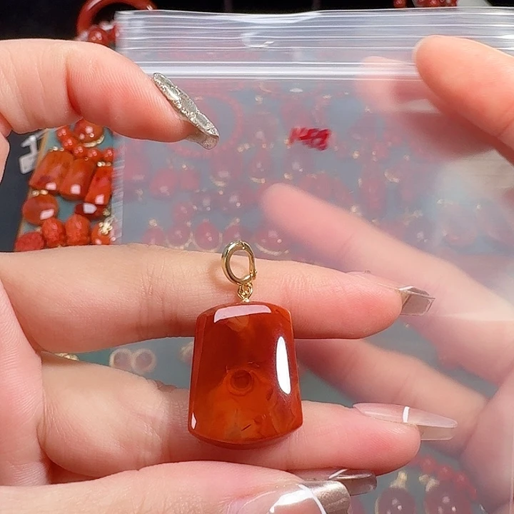 南红玛瑙银S925镶嵌吊坠