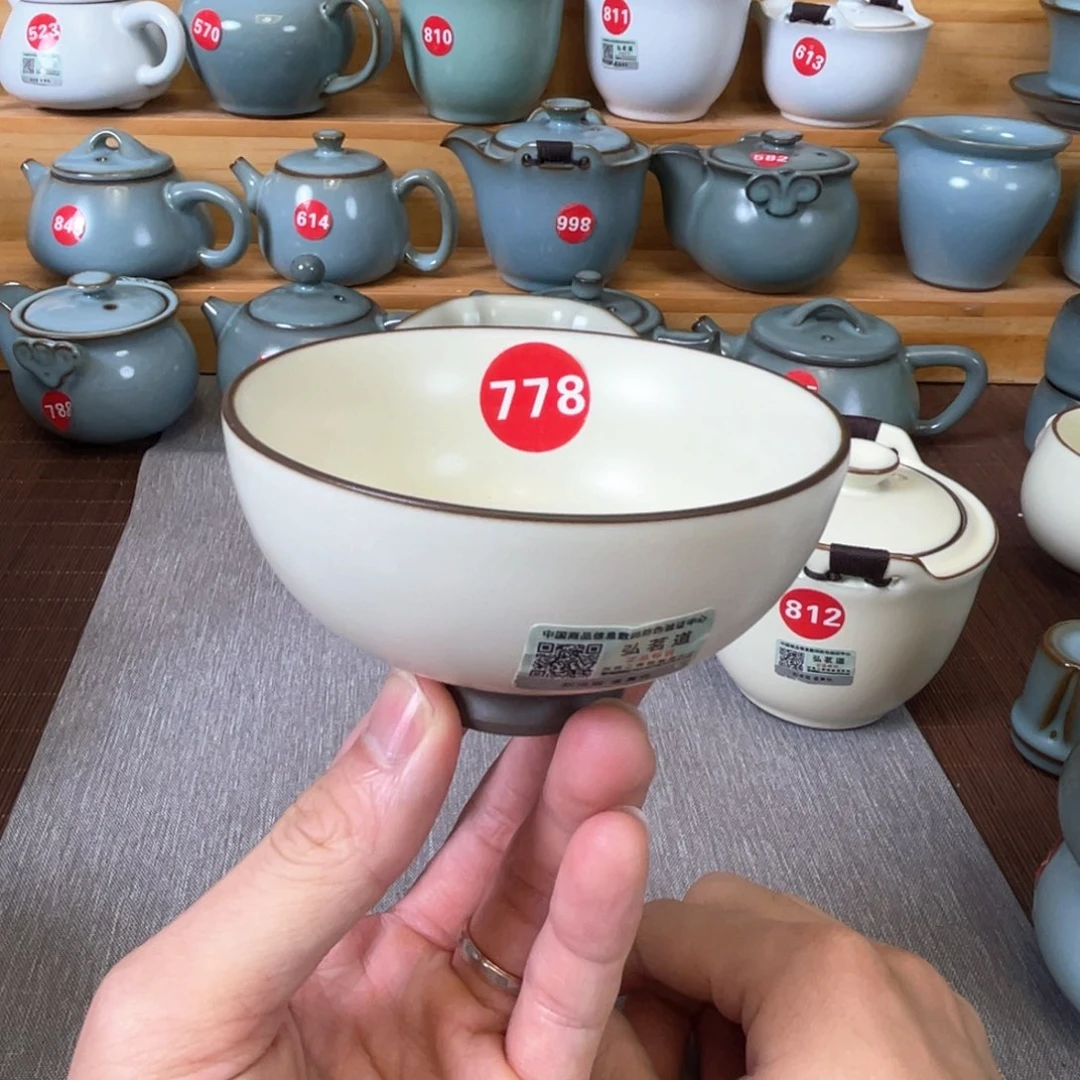 瓷片小微瑕。。。。。。。。。。。
