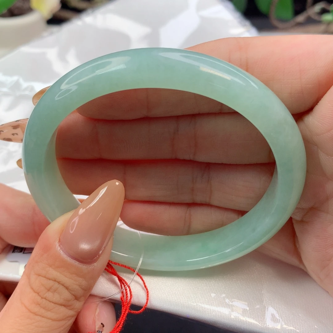 未镶嵌手镯（贵妃镯）翡翠36