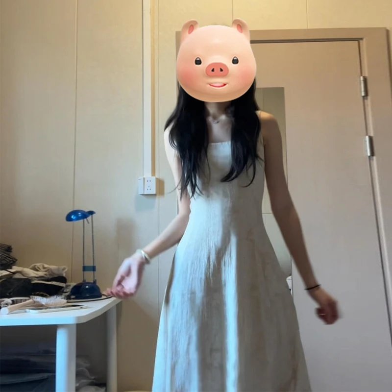 赫本风吊带连衣裙子女夏季2025新款巨好看的收腰显瘦气质长裙1089