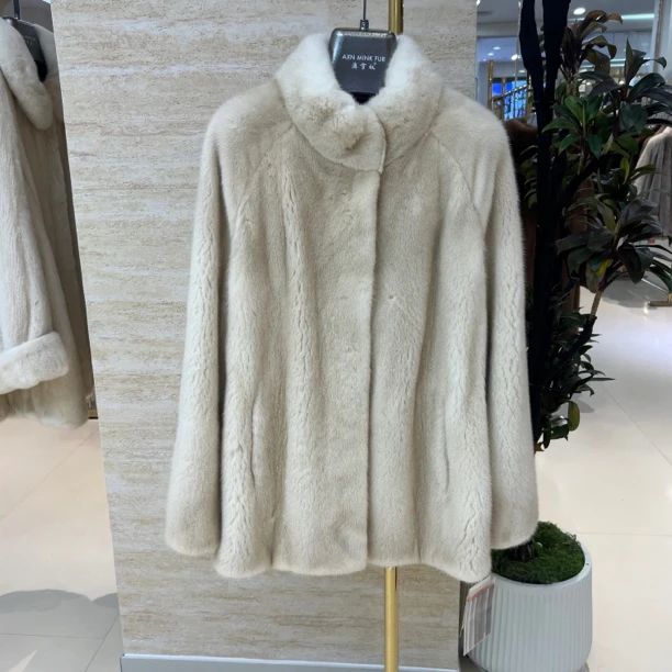 女装米黄立领70皮草外套新款浪漫派修身整貂