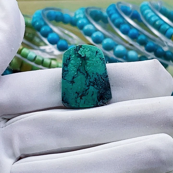 绿松石未镶嵌挂件