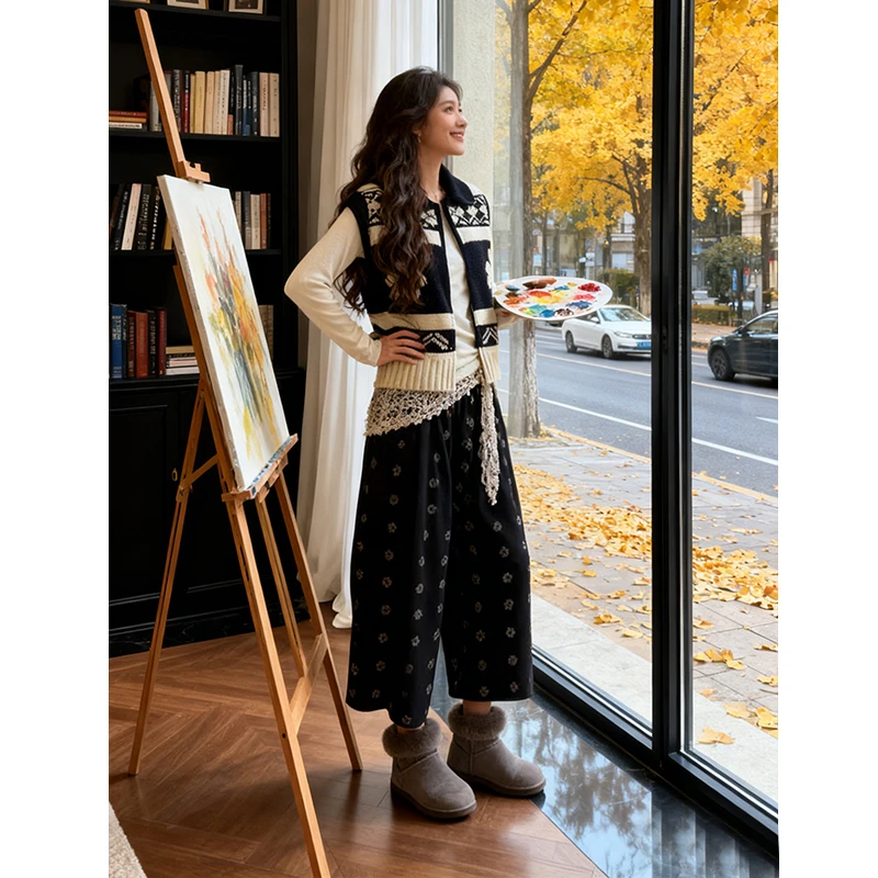 秋冬流行穿搭一整套女2025新款撞色翻领马甲打底衫阔腿裤三件套