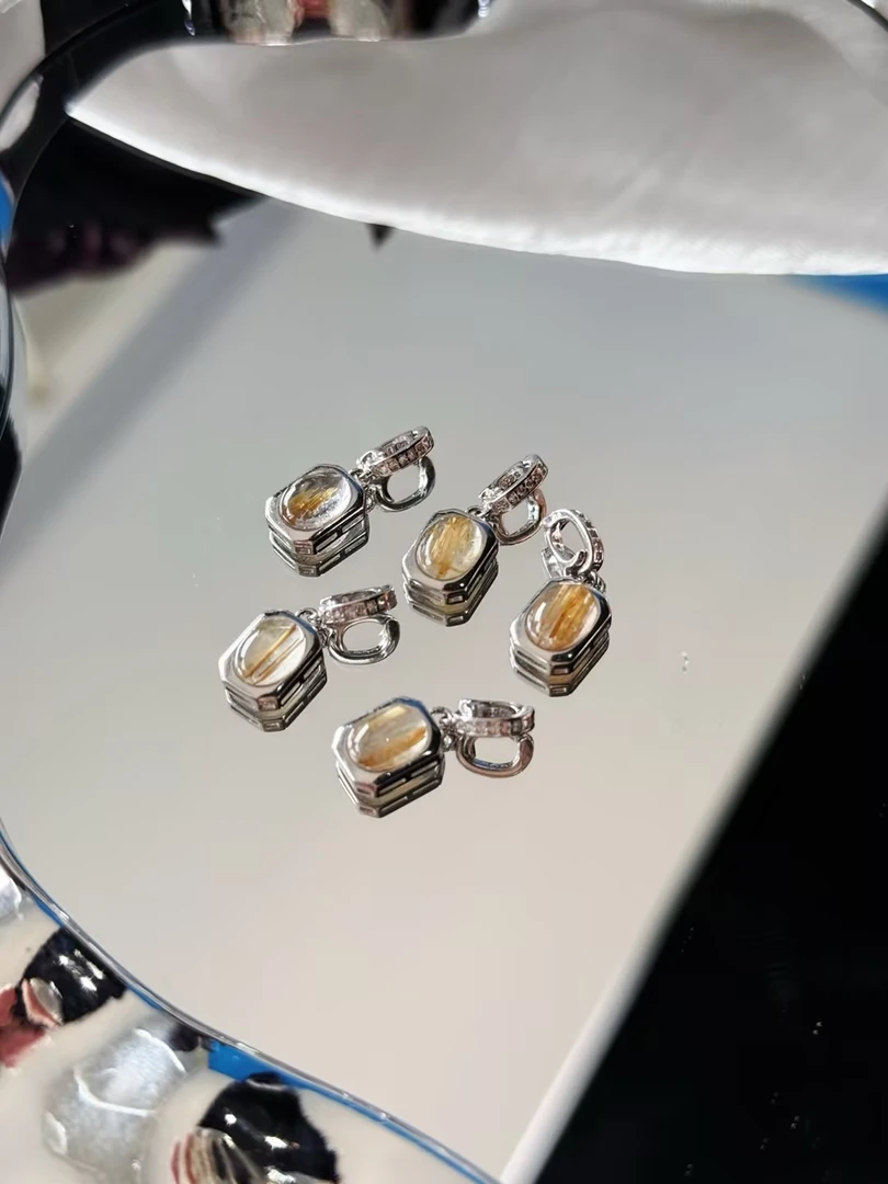 B33气质时尚轻奢百搭女士金发晶吊坠