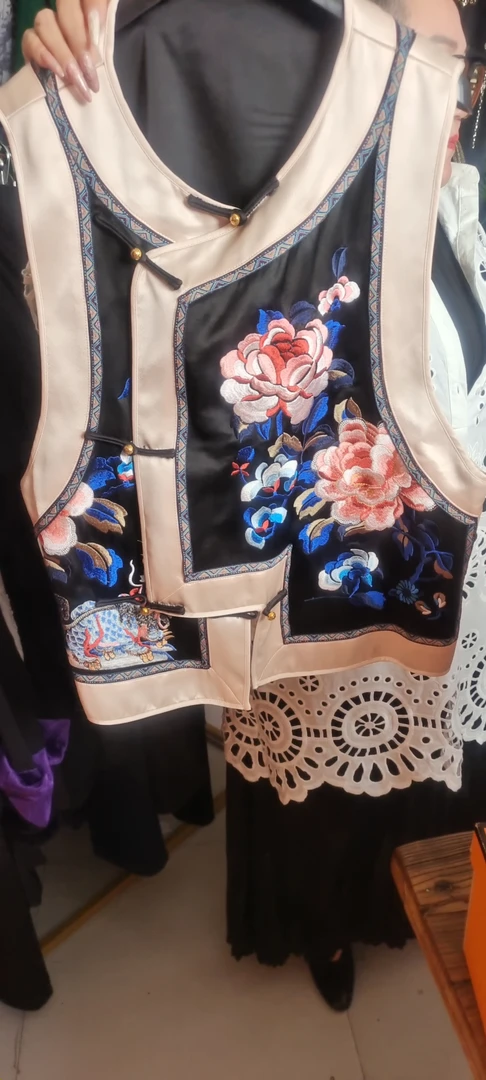 传统中国风常规刺绣绣花服装马夹舞台蓝色马甲适中时尚藏服