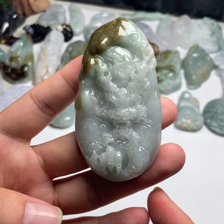 颈饰未镶嵌翡翠龙牌28