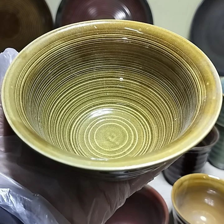 盘瓷片陶瓷杯盘壶碗都有