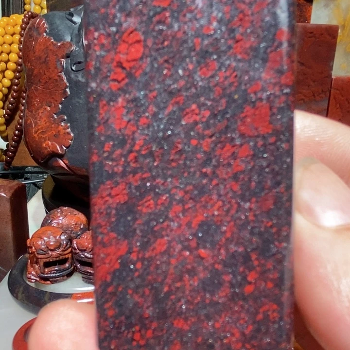 玉桂林鸡血红玉印