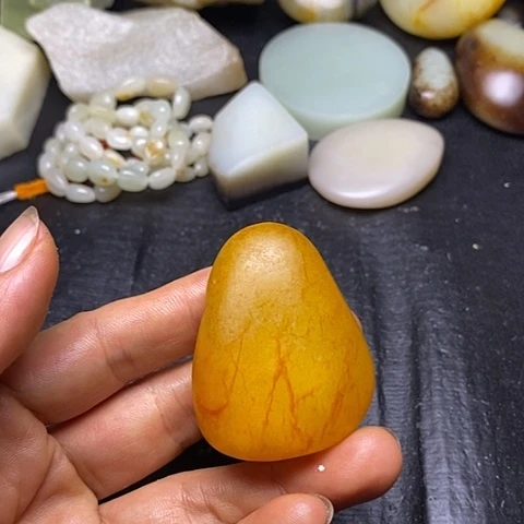 未镶嵌和田玉摆件