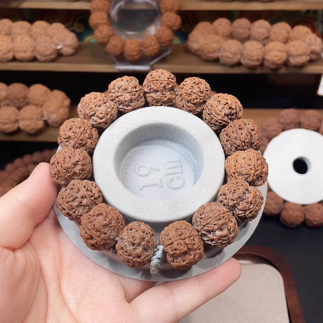 金刚菩提手串19尺蜂王梅花