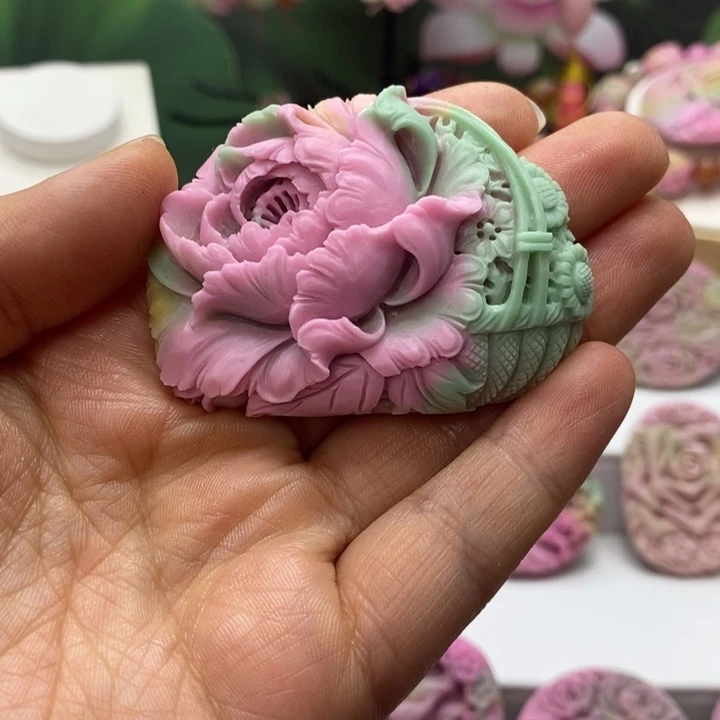 砖雕篮子牡丹花吊坠