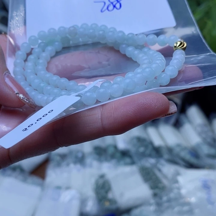 定制翡翠未镶嵌珠串