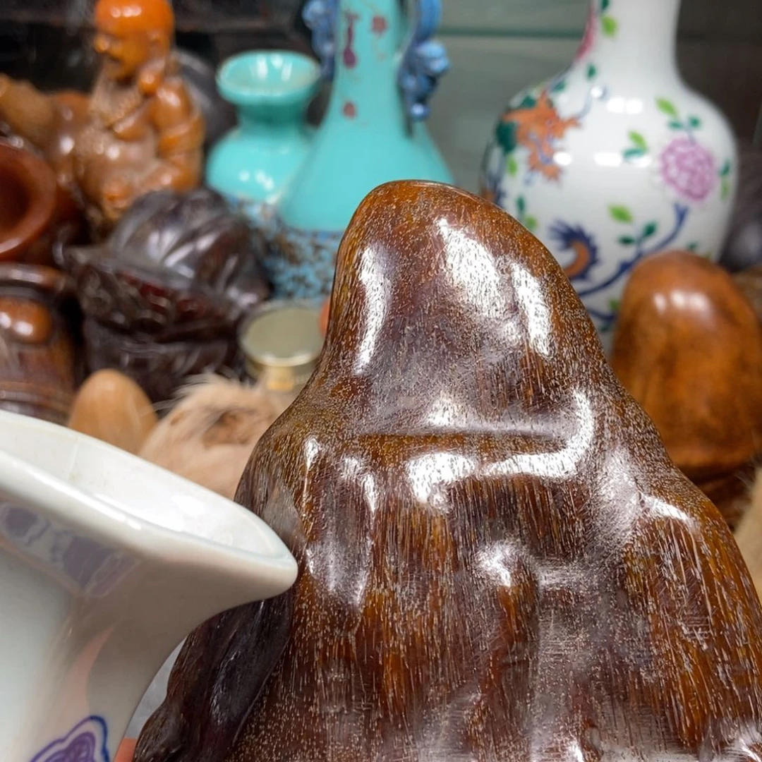 主播节目主持人和主持人的工作人员都