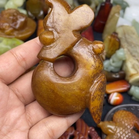 蛇纹石玉未镶嵌颈饰86