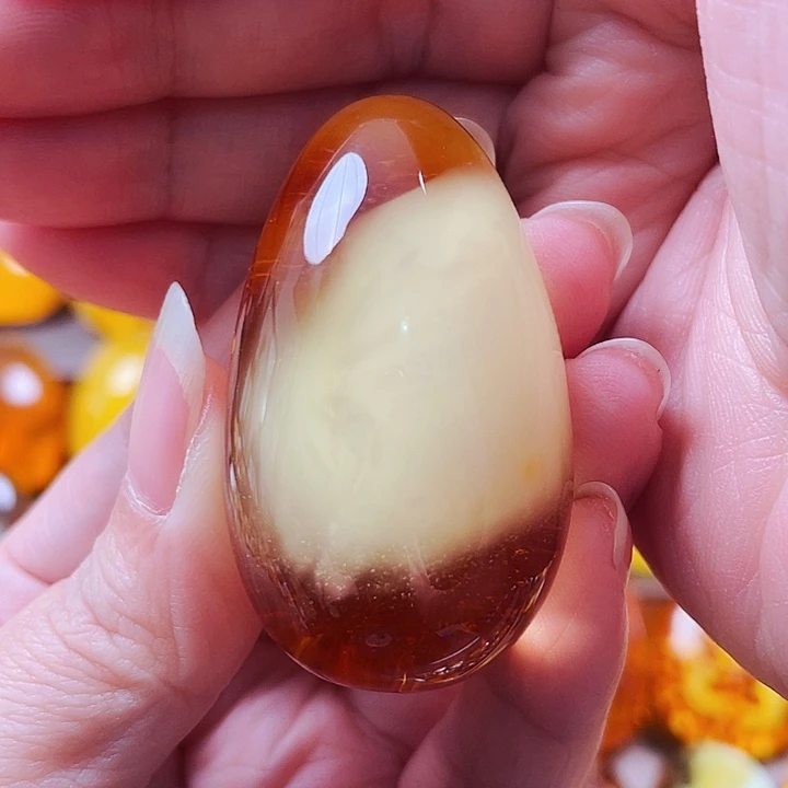 琥珀颈饰未镶嵌吊坠