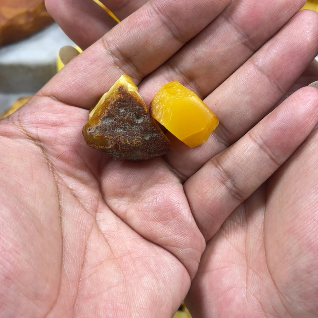 墨***迹定制蜜蜡未镶嵌原石