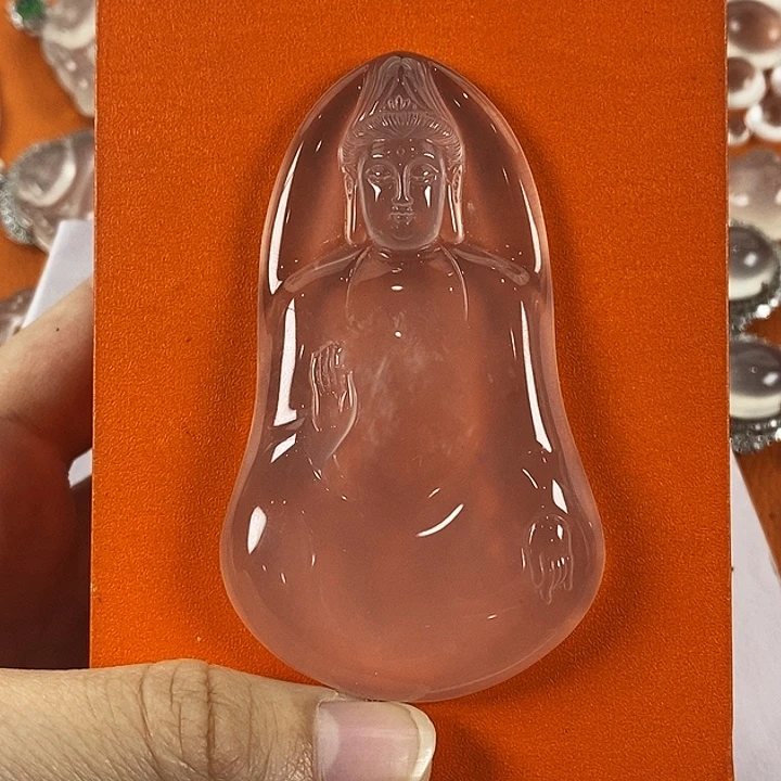 时***工石英质玉未镶嵌颈饰