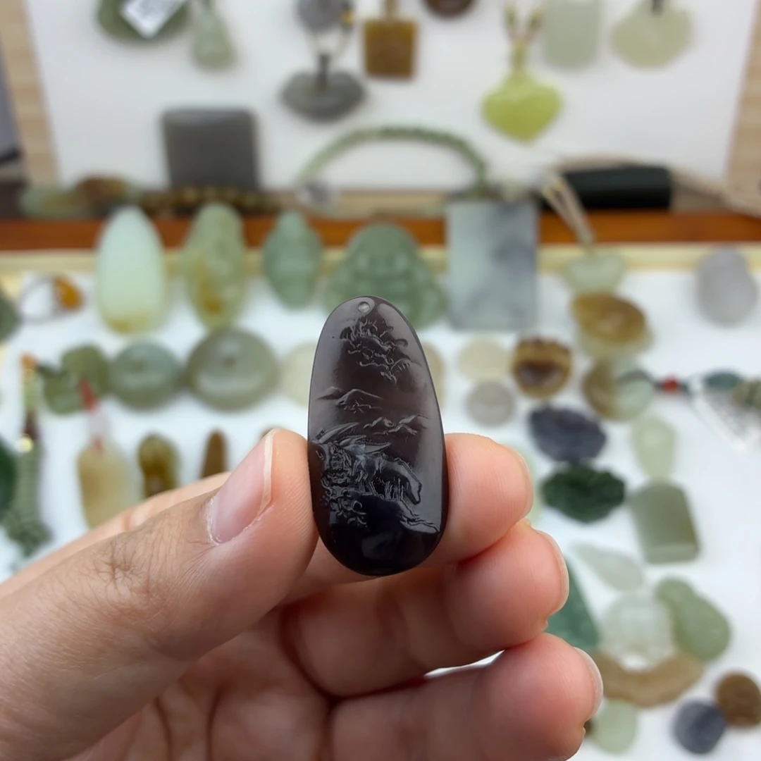 和田玉未镶嵌颈饰