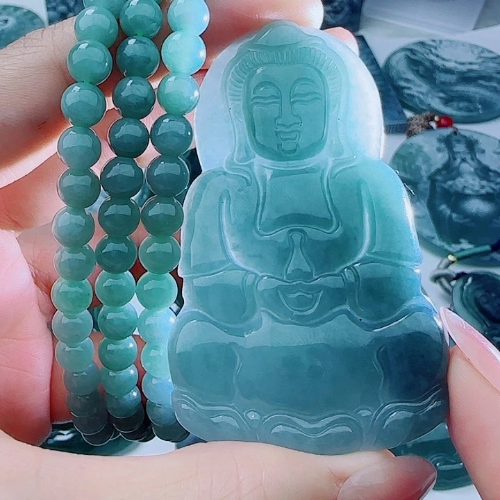 翡翠未镶嵌颈饰多样性发货天然的A货翡翠