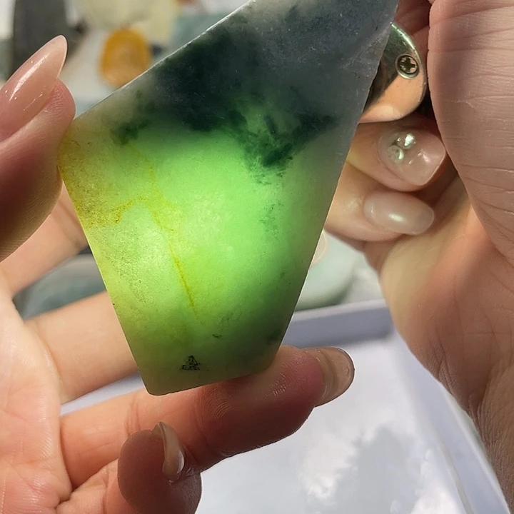 颈饰未镶嵌翡翠1