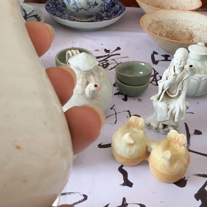 新**人湖田玉壶小瓶一个