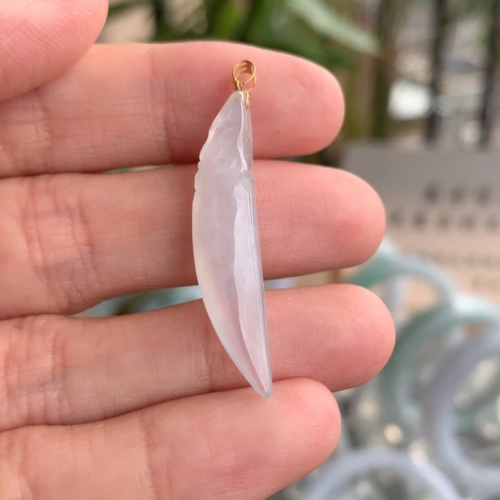 颈饰未镶嵌翡翠狼牙