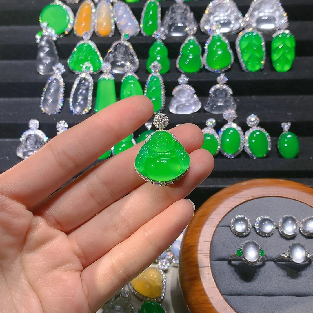 杜***月玛瑙/玉髓银S925镶嵌颈饰